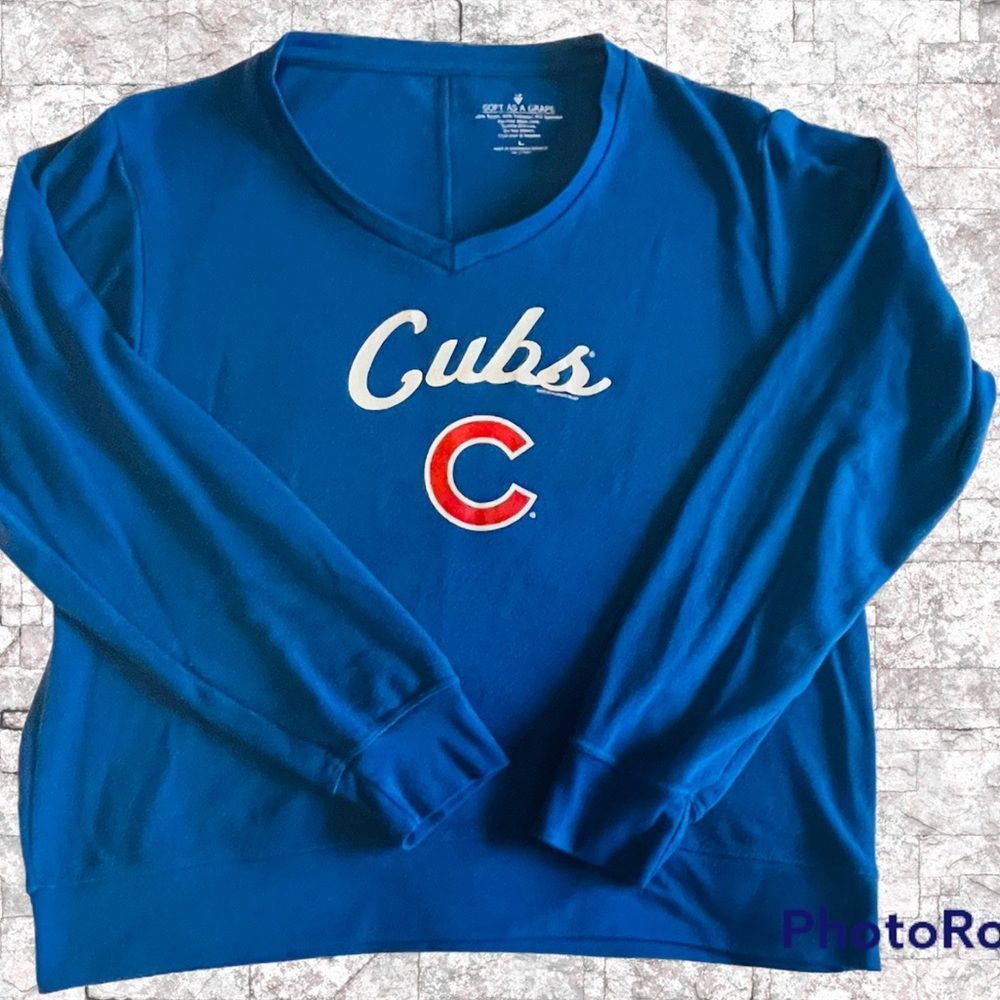 Vintage Loom Chicago Cubs Soft Style Sweatshirt V-Neck Large Baseball Fan Shop
